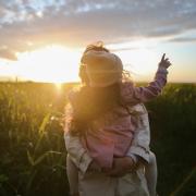 Protection de l’enfance : une proposition de loi pour ouvrir la profession d’assistant familial